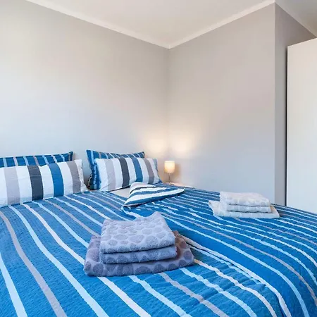 Utholmer-strasse-3 公寓 *